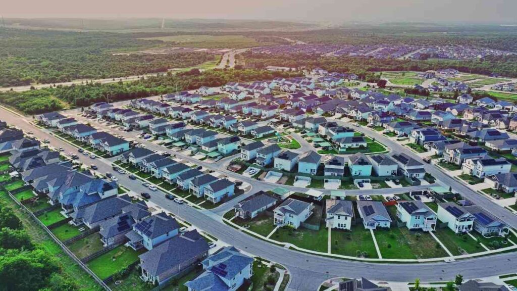 Rent or Buy at Your New Duty Station? Do the BAH Math First.